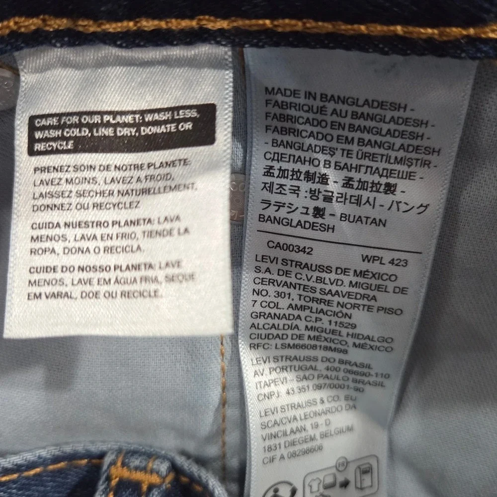 Levis 505 Regular Fit Jeans Mens 33x30 Blue Straight Leg Medium Wash Denim NEW